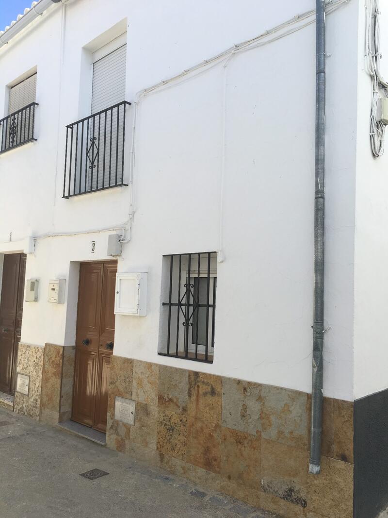 Rekkehus til salgs i Olvera, Cádiz