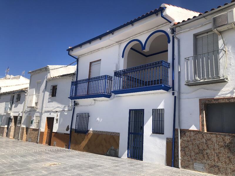 Maison de Ville à vendre dans Pruna, Sevilla