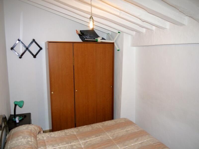 2 soverom Grottehuset til salgs