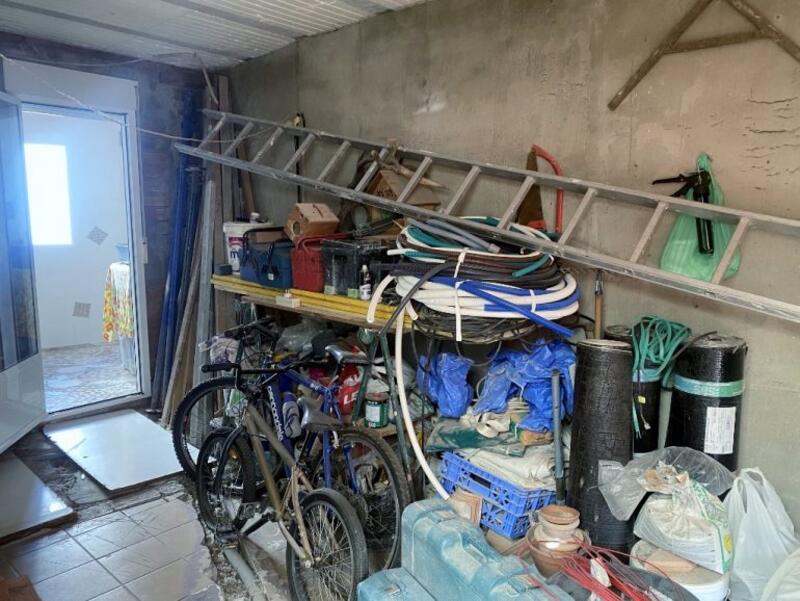 3 slaapkamer Gezinswoning Te koop