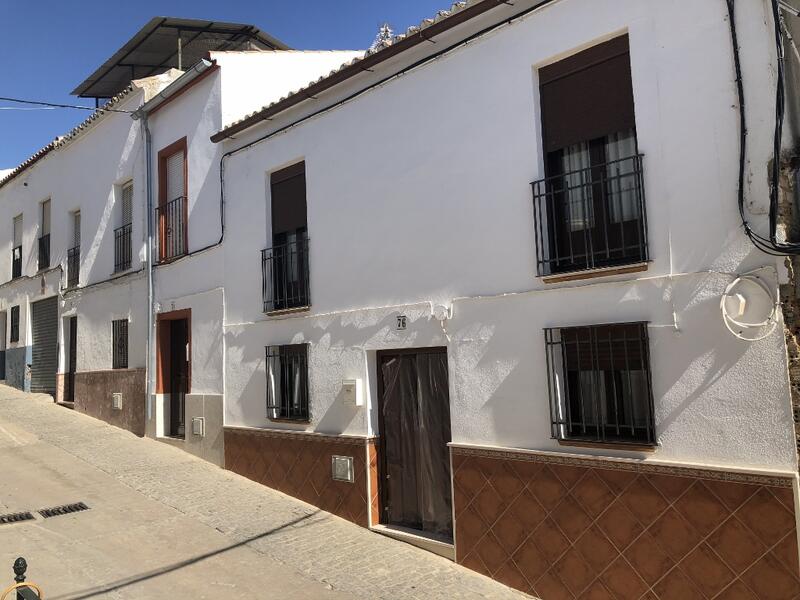 Townhouse for sale in Olvera, Cádiz