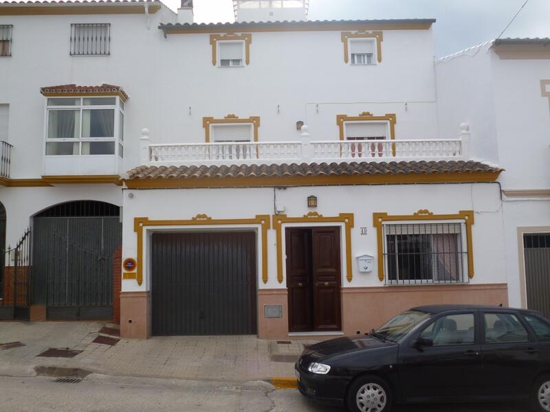 Villa til salgs i Olvera, Cádiz