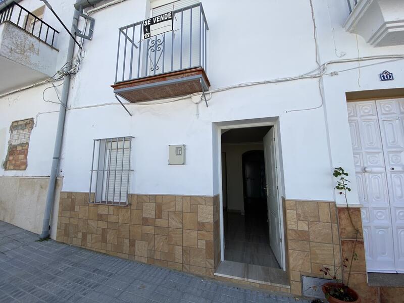 Townhouse for sale in Pruna, Sevilla