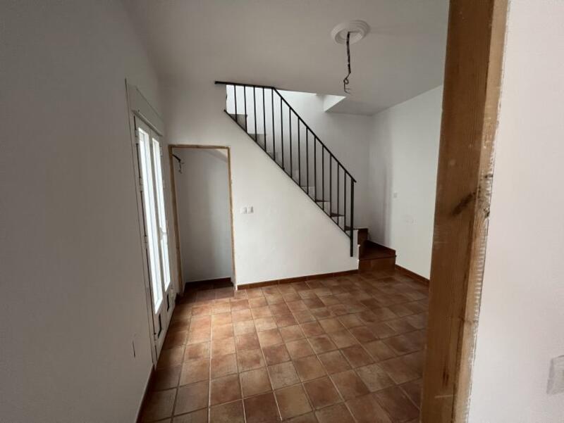 1 chambre Maison Troglodyte à vendre