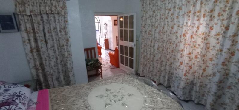 4 bedroom Townhouse for sale