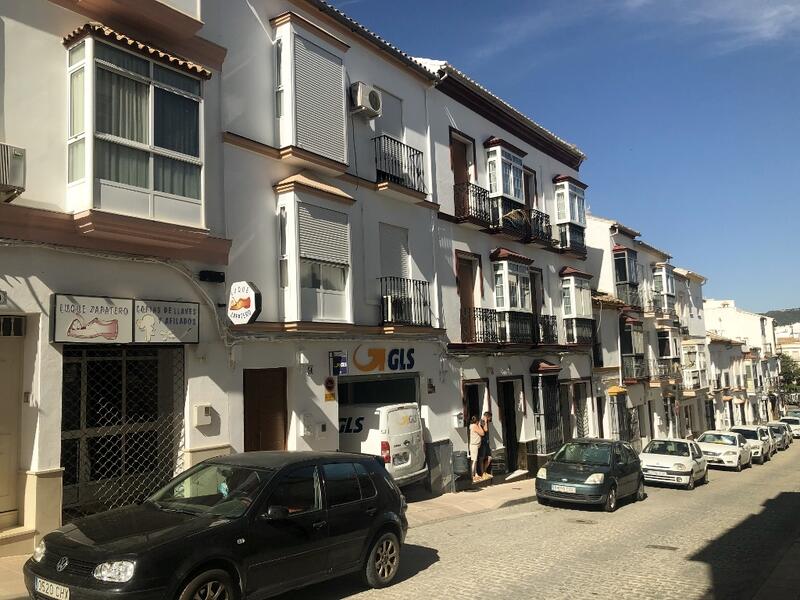 Lägenhet till salu i Olvera, Cádiz