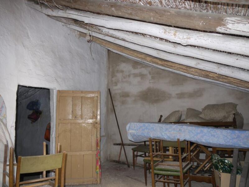 2 soveværelse Grottehus til salg
