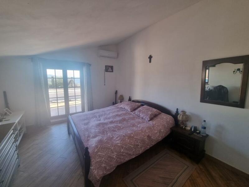 4 Cuarto Villa en venta