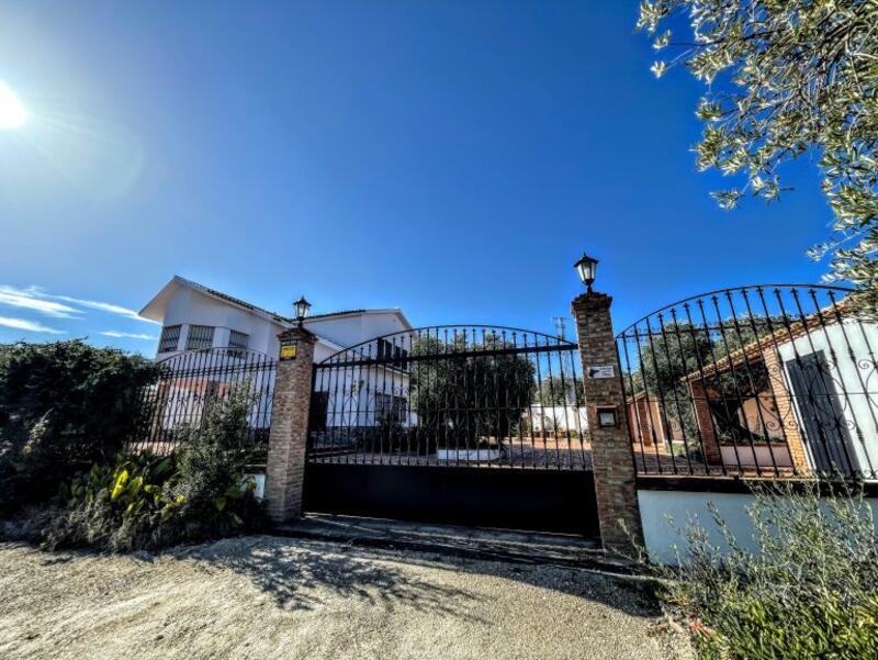 6 Cuarto Casa de Campo en venta