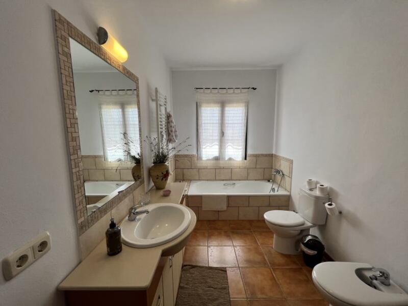 6 Cuarto Casa de Campo en venta