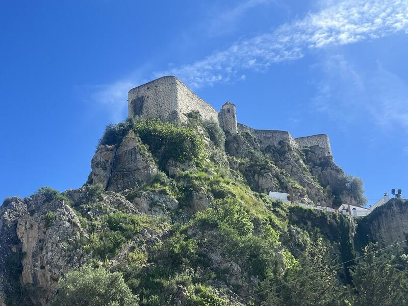 городская тюрьма продается в Olvera, Cádiz