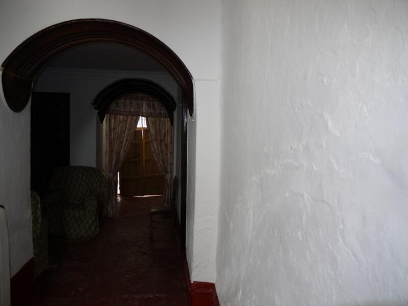 4 slaapkamer Gezinswoning Te koop