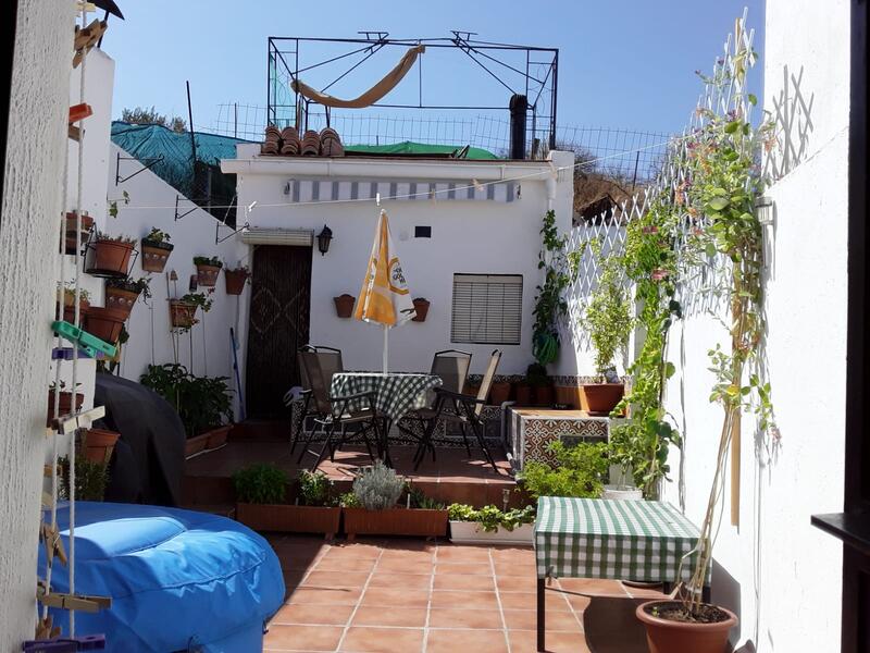 Townhouse for sale in Pruna, Sevilla