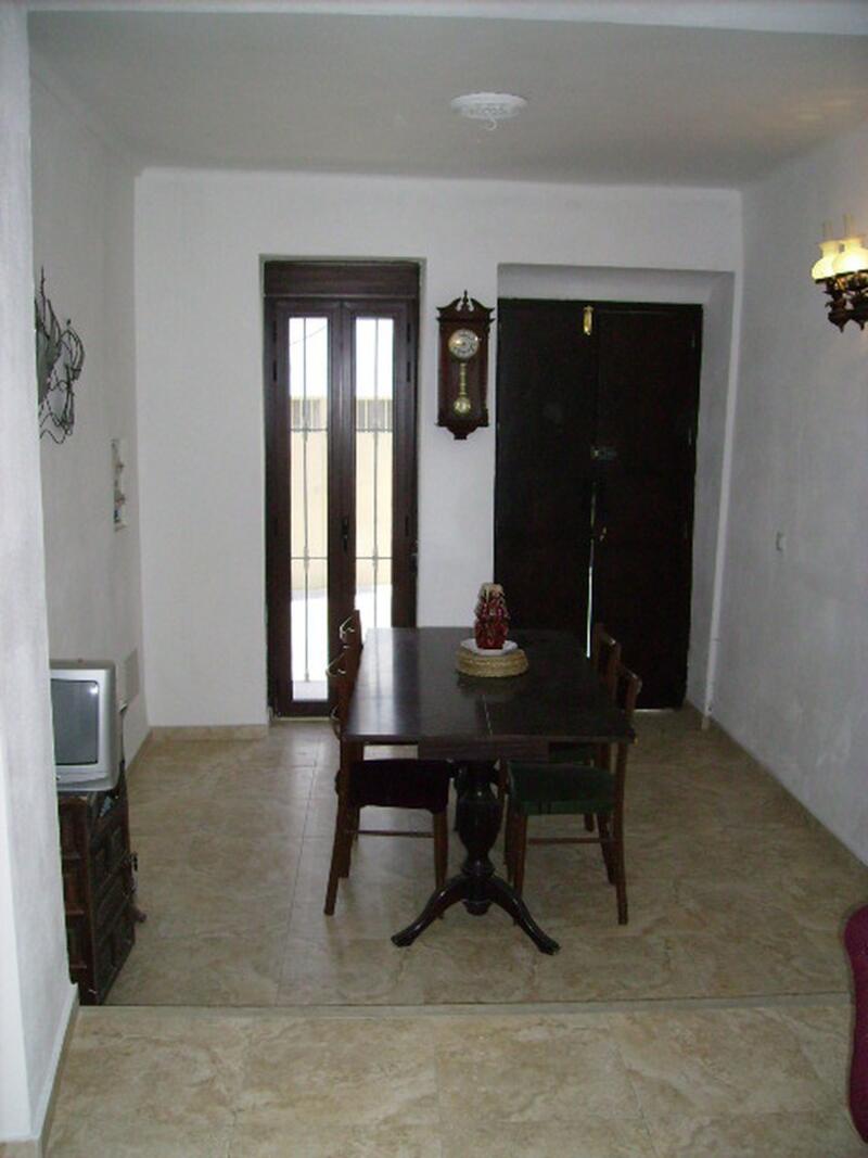 3 bedroom Townhouse for sale