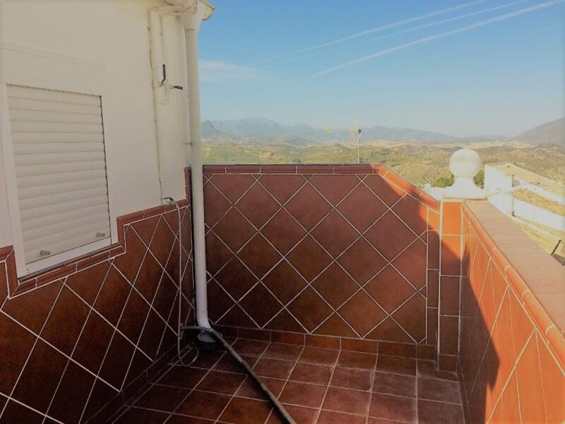2 slaapkamer Gezinswoning Te koop