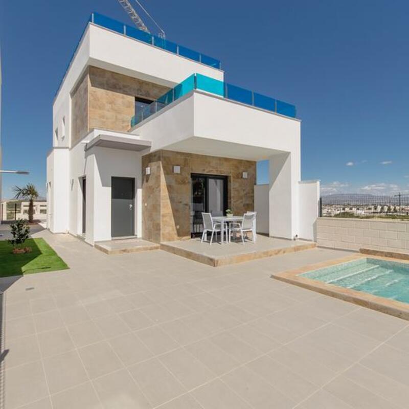 Villa en venta en Vistabella Golf, Alicante