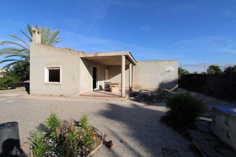Country House for sale in La Hoya, Alicante