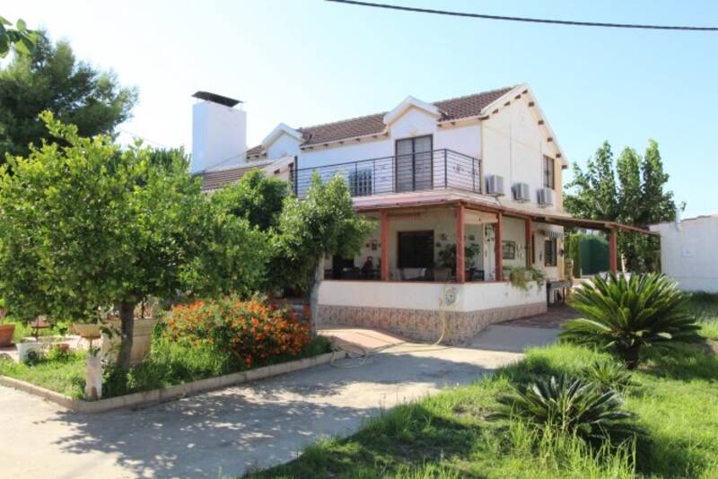 Villa til salg i Alacant/Alicante, Alicante