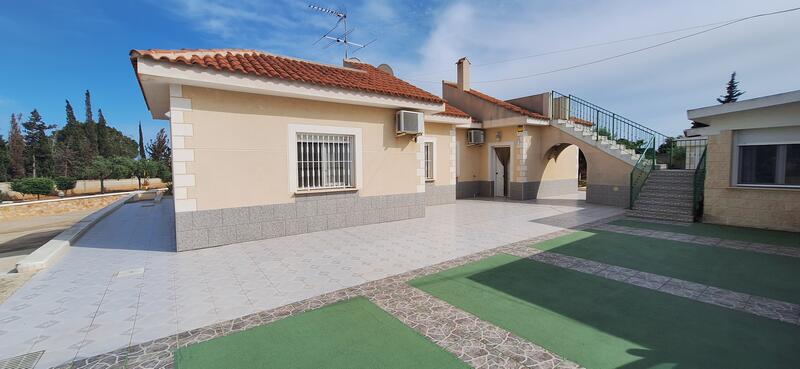 Villa till salu i Elx/Elche, Alicante