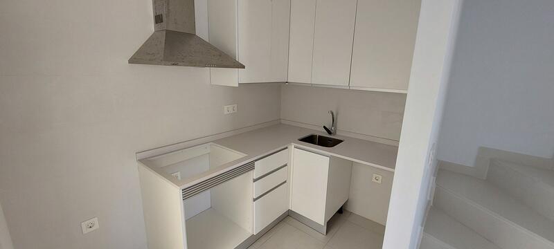 2 bedroom Townhouse for sale