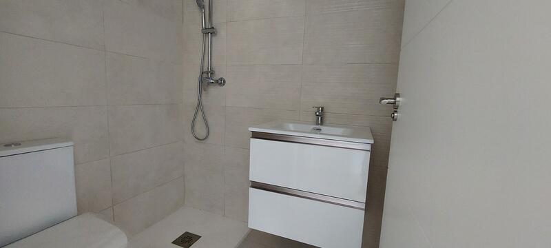 2 bedroom Townhouse for sale