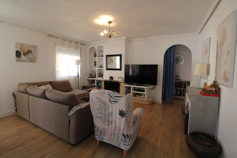 3 спальная комната вилла продается