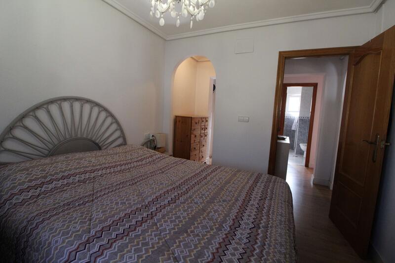 3 спальная комната вилла продается