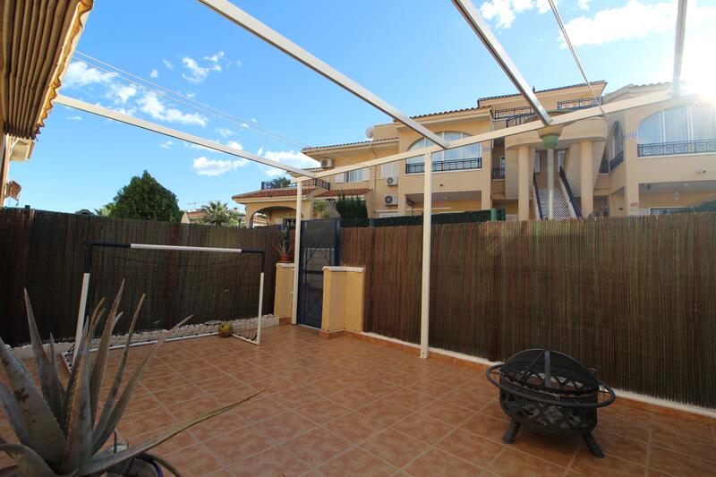 2 slaapkamer Appartement Te koop