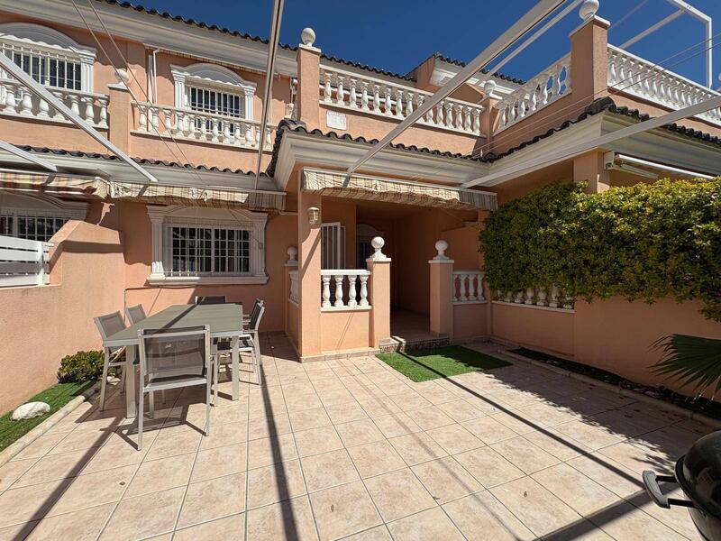 Adosado en venta en Gran Alacant, Alicante