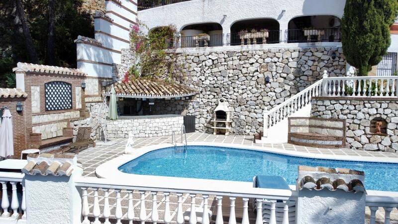 6 Cuarto Villa en venta