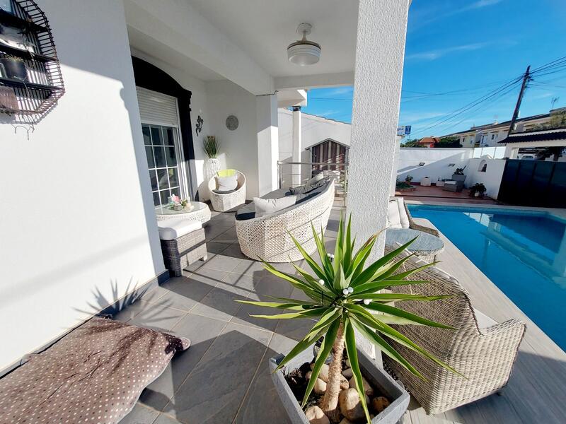 5 soverom Villa til salgs