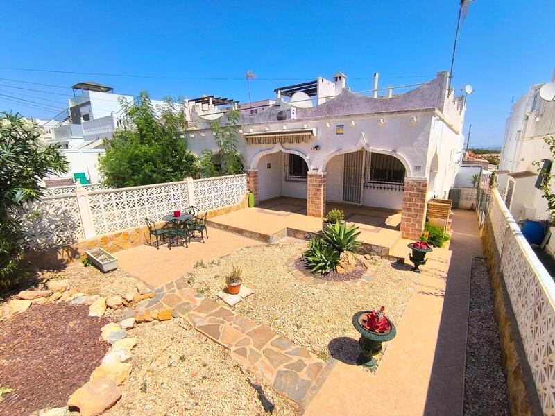 2 Cuarto Villa en venta