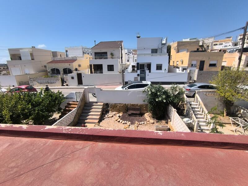 2 Cuarto Villa en venta