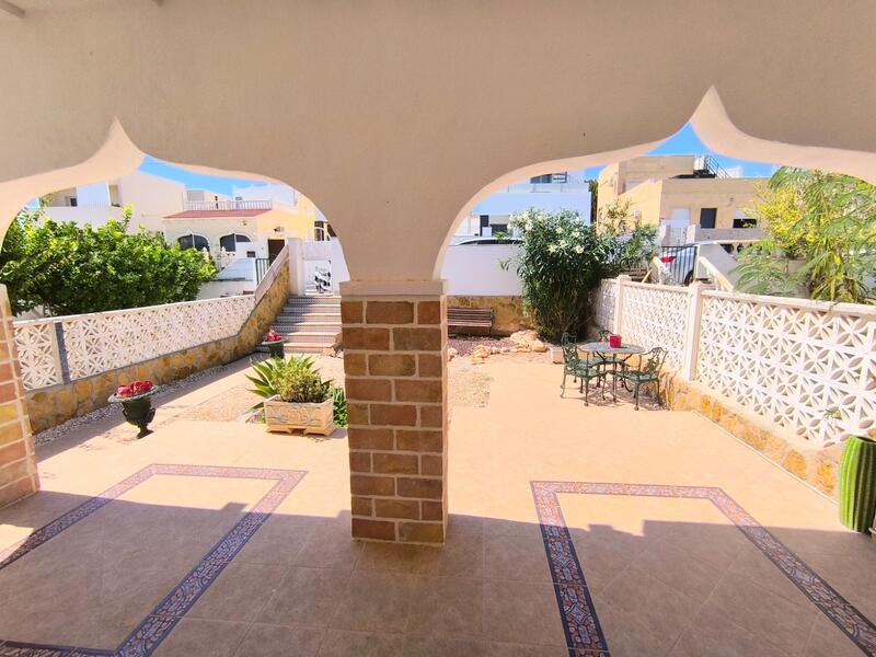 2 Cuarto Villa en venta