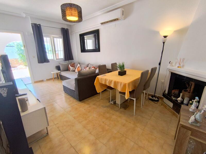 2 Cuarto Villa en venta
