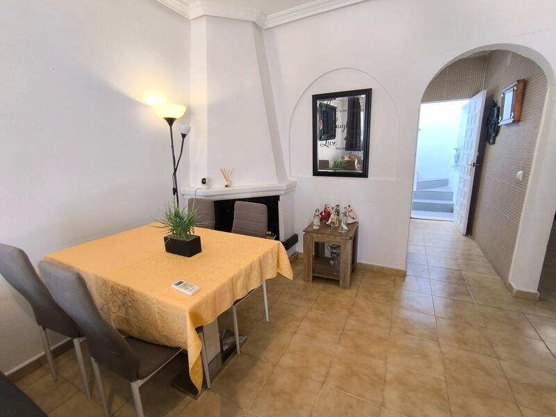 2 Cuarto Villa en venta