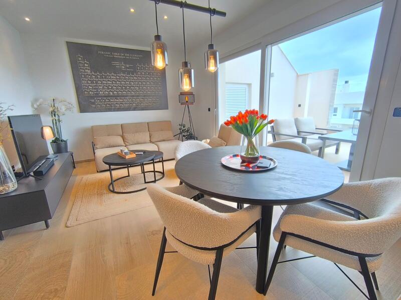 2 bedroom Apartment for sale
