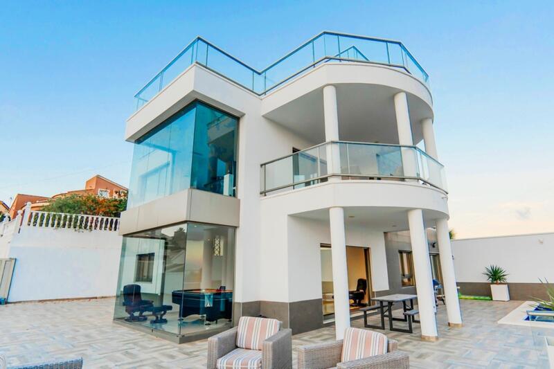 4 Schlafzimmer Villa zu verkaufen