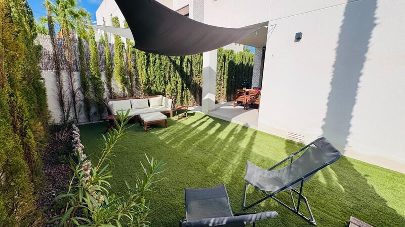 Apartment for sale in Algorfa, Alicante
