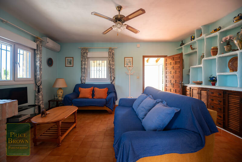 3 bedroom Villa for Long Term Rent
