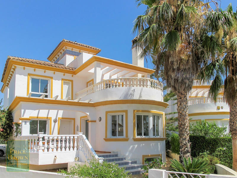 Villa zu verkaufen in Vera Playa, Almería