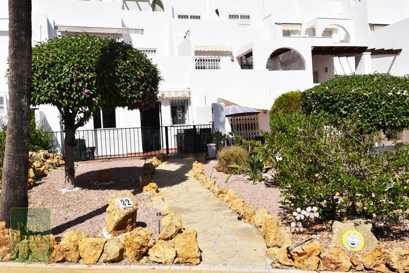 Adosado para alquiler a largo plazo en Mojácar, Almería
