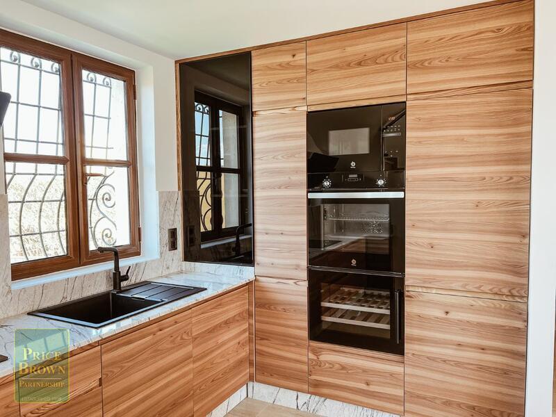 4 Cuarto Villa en venta