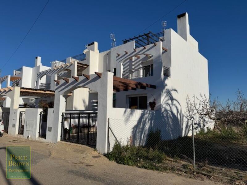 Townhouse for sale in Mojácar, Almería