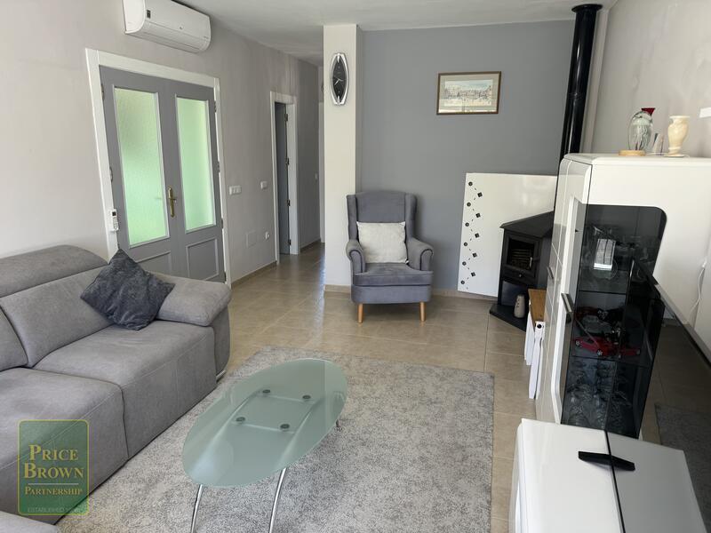 3 bedroom Townhouse for sale