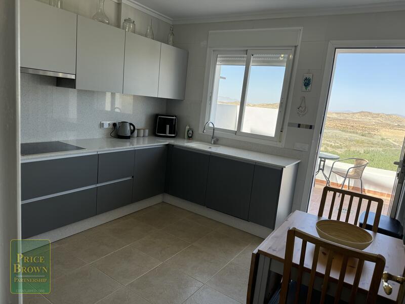 3 bedroom Townhouse for sale