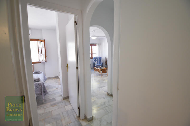 2 slaapkamer Appartement voor lange termijn huur