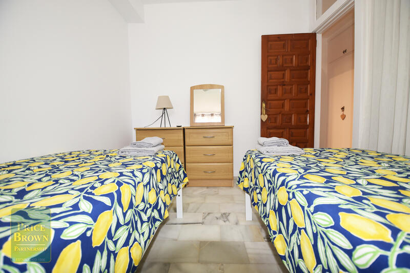 2 slaapkamer Appartement voor lange termijn huur