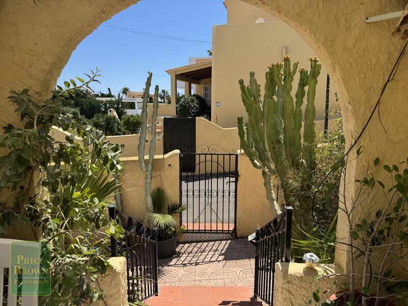 3 Cuarto Villa en venta