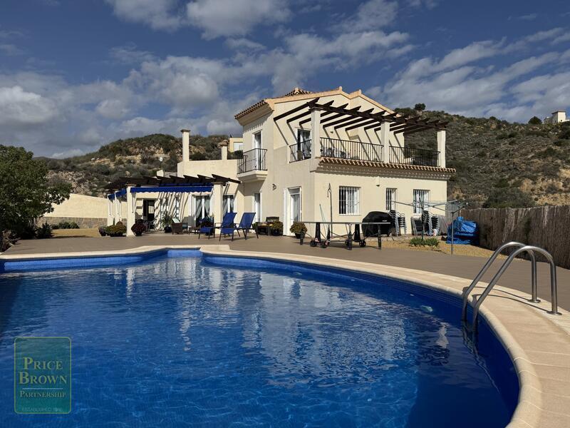 Villa for sale in Bedar, Almería